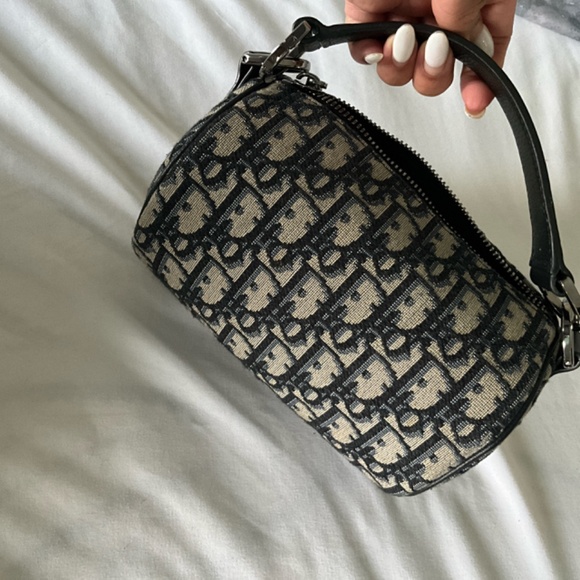 Bag - Picture 3 of 3